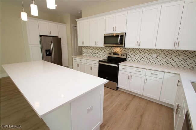 Building Photo - 5826 Jasper Wy