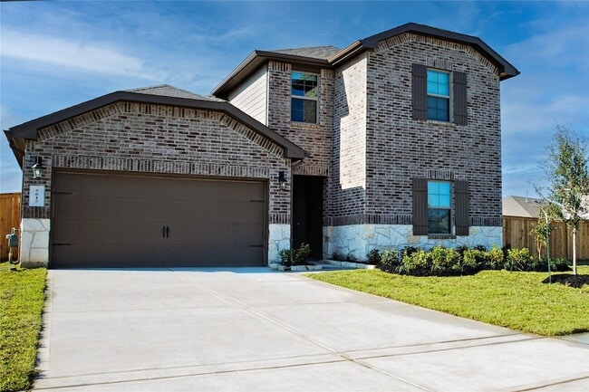 Primary Photo - 5615 Cedar Cres Ct