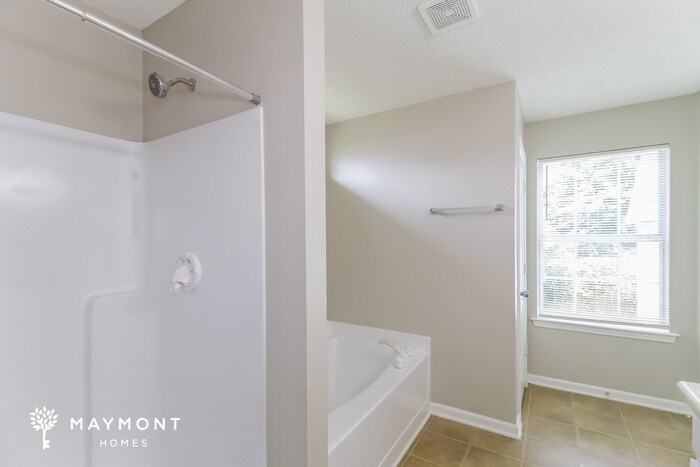 Building Photo - 5803 Waggoner Ct