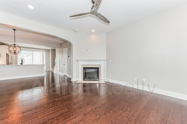 Building Photo - 3246 Moss Ln