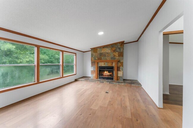 Building Photo - 21629 County Rd 3749