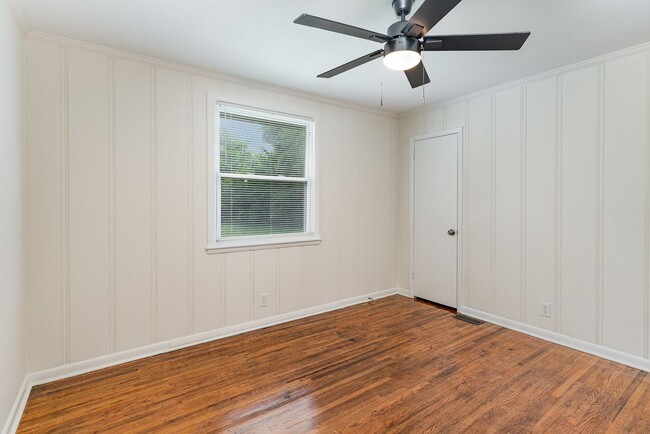 Building Photo - Lovely 3 Bedroom in Parkview Estates!
