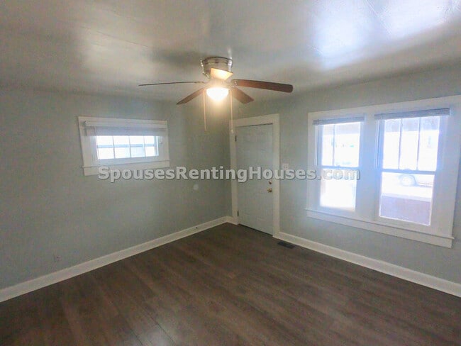 Building Photo - 925 N Grant Ave