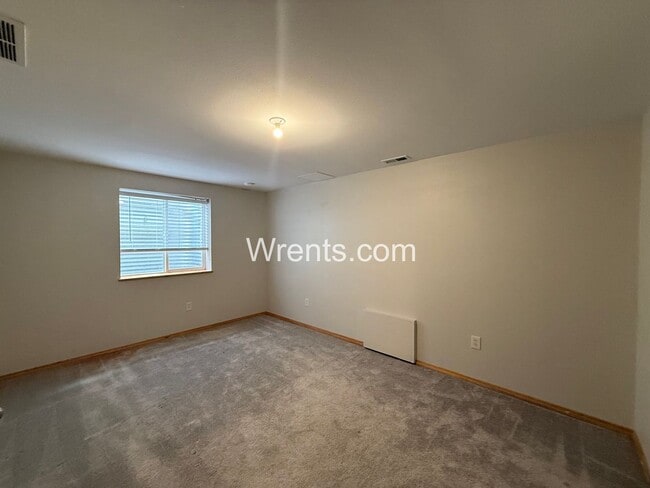 Building Photo - Beautiful 4 bed 3 bath Home!