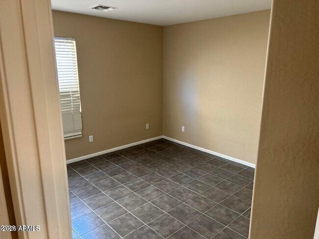 Building Photo - 43591 Colby Dr