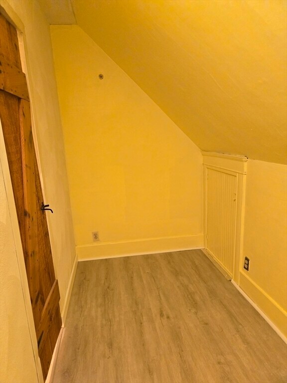 Building Photo - 10 Pinehill St