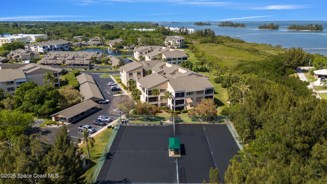 Building Photo - 6165 S Mirror Lake Dr