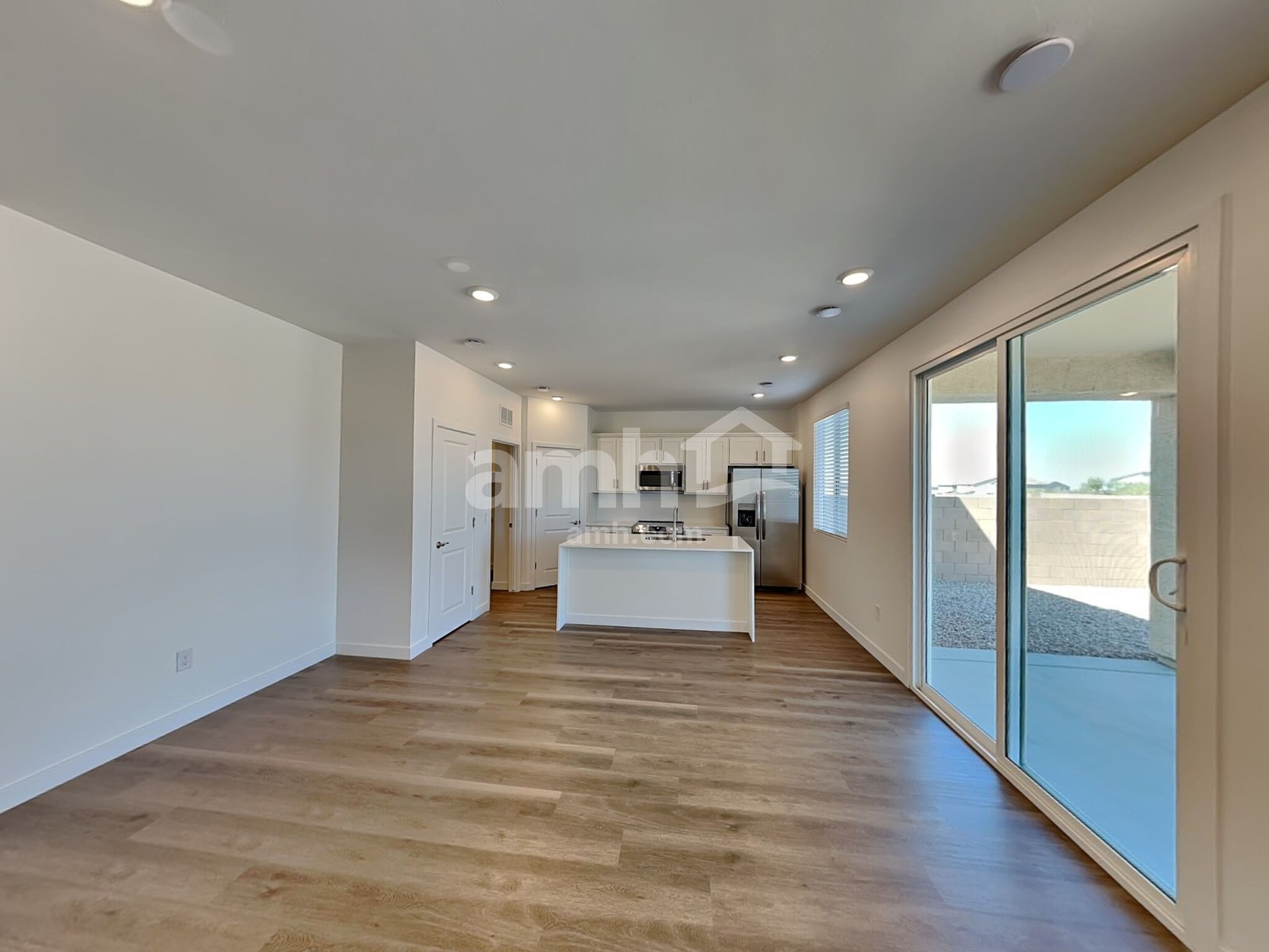 Building Photo - 9658 N Avenida Lucena