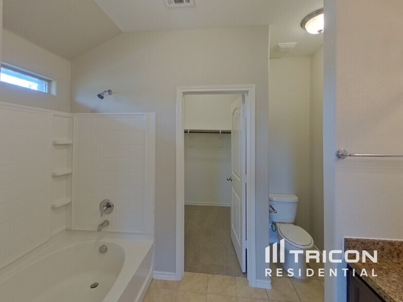 Building Photo - 2721 Swift Creek Dr