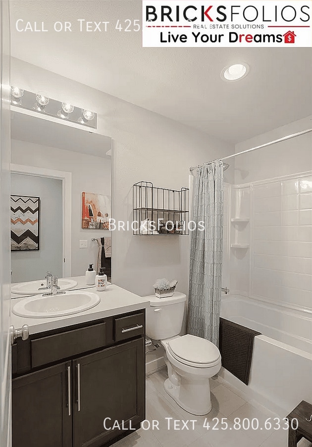 Building Photo - Experience Modern Comfort in Award winning...