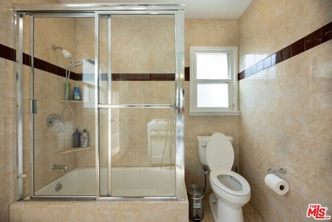 Building Photo - 12508 Sarah St