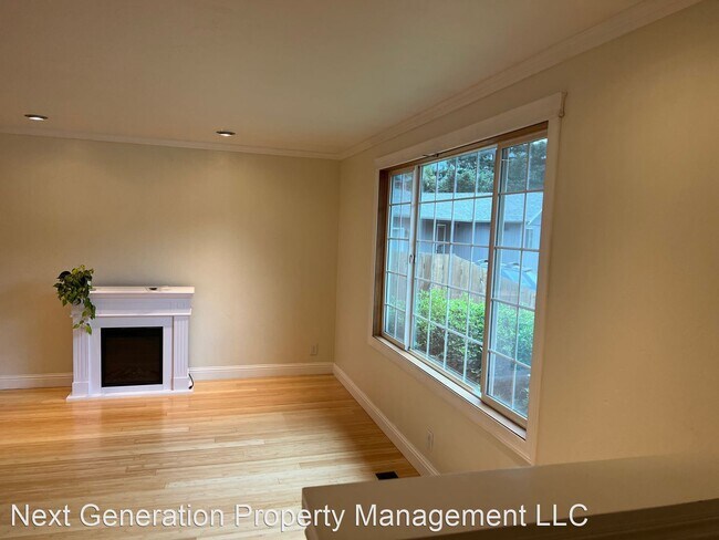 Building Photo - 3 br, 1 bath House - 751 Laksonen Loop