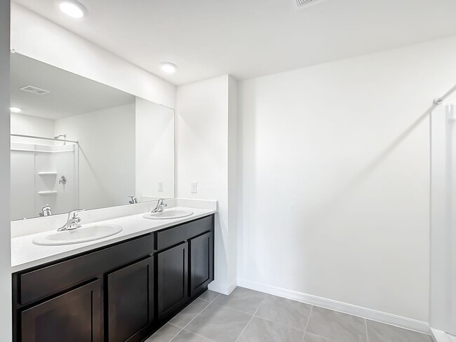 Building Photo - NEW HOME: 5/3: OCALA CROSSINGS SOUTH