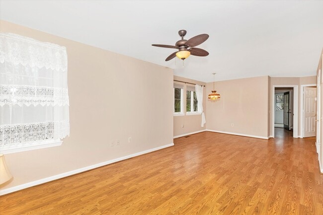 Building Photo - Wildwood Park Rental