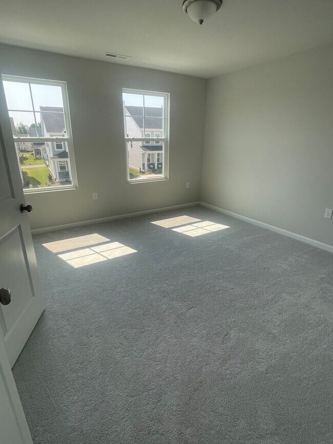 Building Photo - 143 Sea Cave Ln