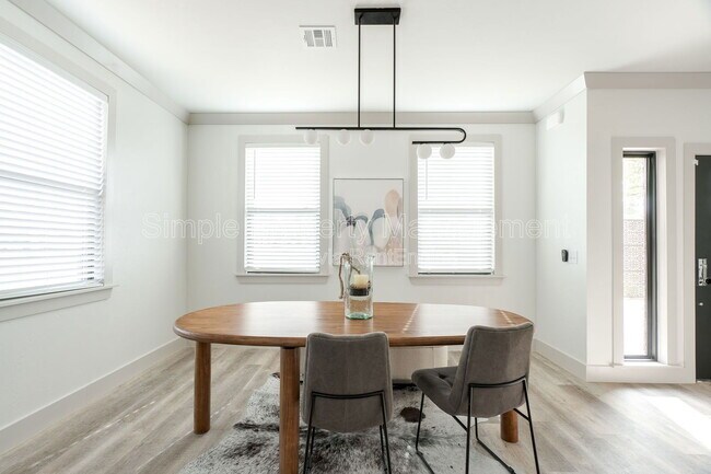 Building Photo - 1801 NW 39th St