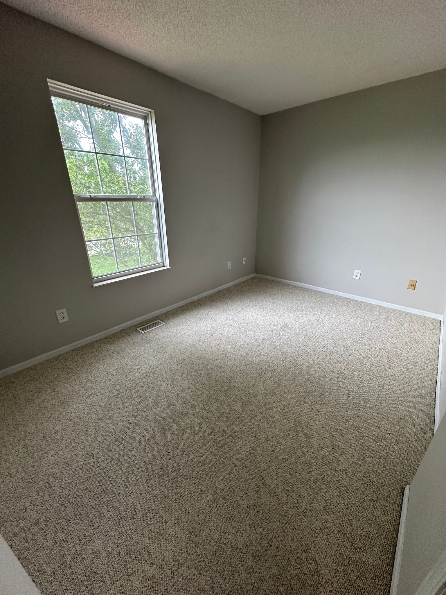 Building Photo - 1756 Bennigan Dr