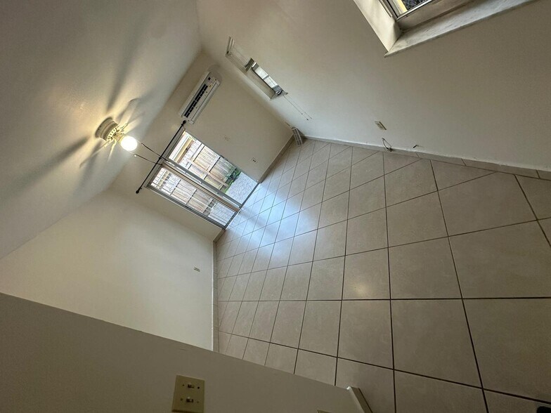 Building Photo - 12510 SW 33rd St