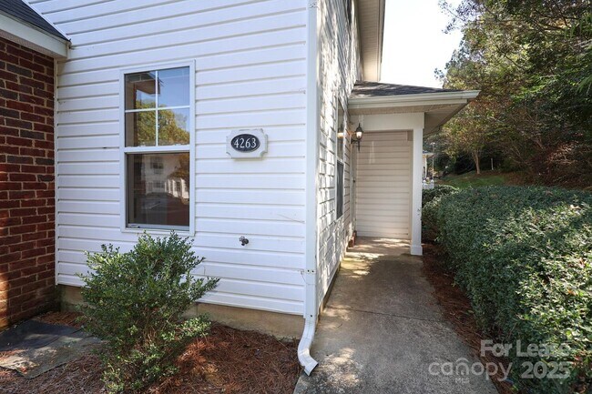 Building Photo - 4263 Melrose Club Dr