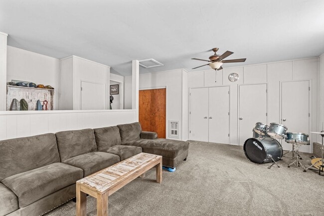 Building Photo - 1490 Carobelle Ct