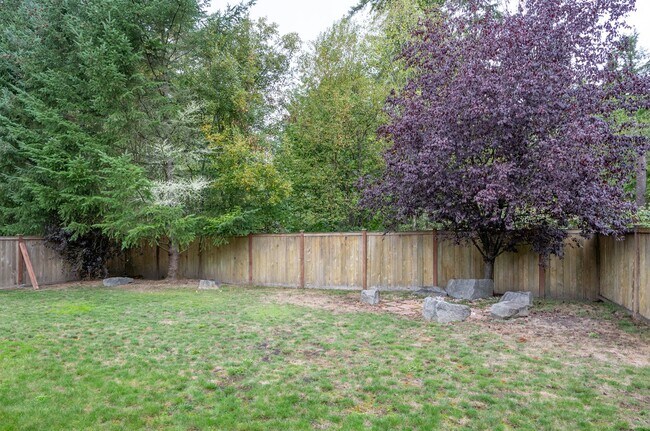 Building Photo - Charming 3BR/2.5BA in Desirable Gig Harbor...