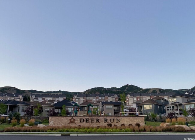 Building Photo - Amazing Townhome with Spectacular Views for Rent in Draper!