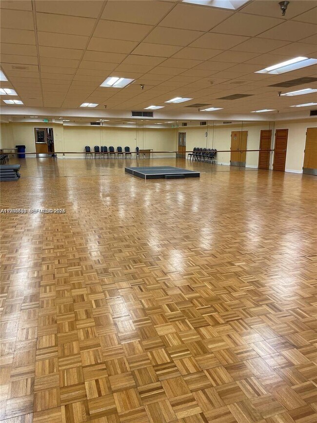 Building Photo - 12651 SW 16th Ct