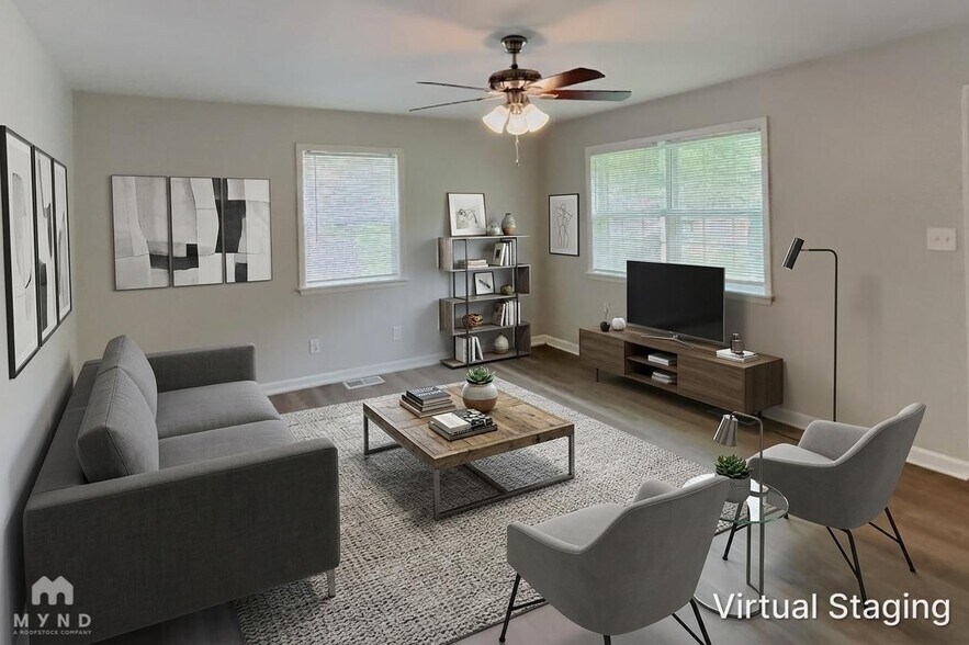 Building Photo - 2405 Longleaf Dr