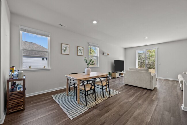 Building Photo - 107 Delray Ct