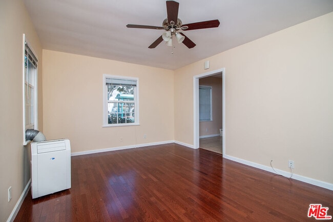 Building Photo - 5107 Overland Ave