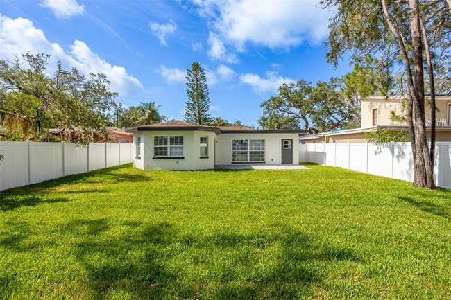 Building Photo - 8335 42nd Ave N