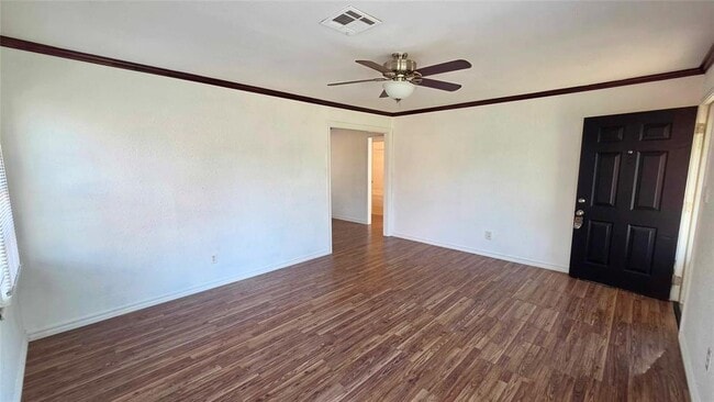 Building Photo - 605 NW 50th St