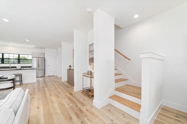 Building Photo - 11936 N Hoa Sen Cir