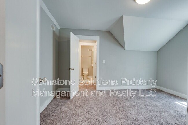 Building Photo - 3304 Joggers Pass