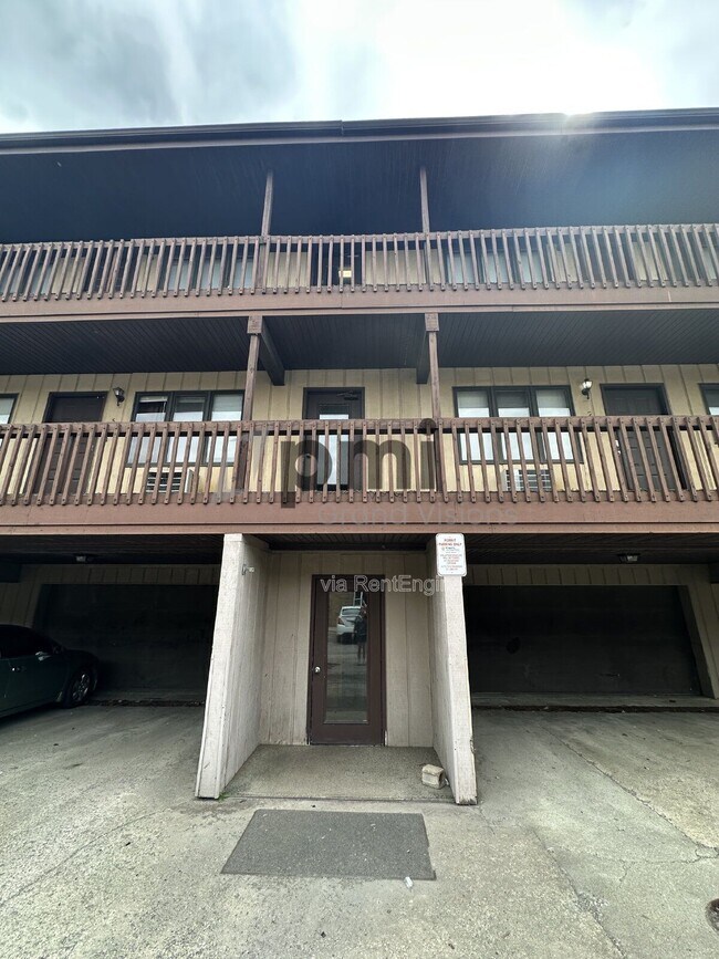 Building Photo - 955 4th St