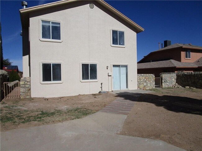 Building Photo - 4480 Loma Diamante Dr