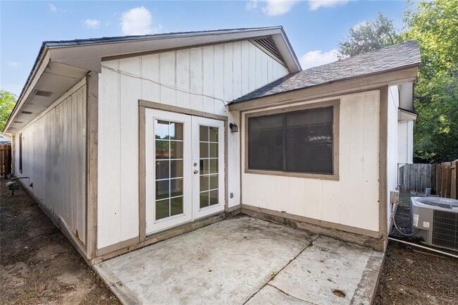 Building Photo - 1803 Heatherglen Ln