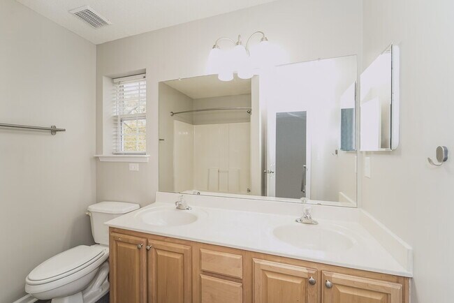 Building Photo - 11608 Retriever Way