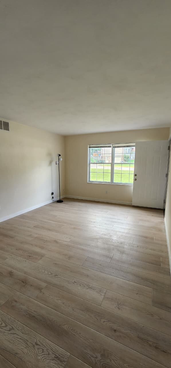 Building Photo - 5305 S Brooks Dr