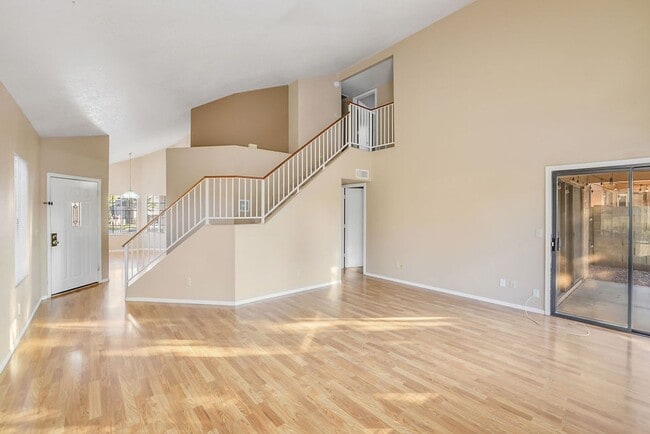 Building Photo - Beautiful Ahwatukee Home!