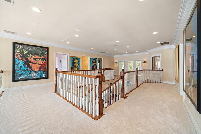 Building Photo - 2718 Willow Point Dr
