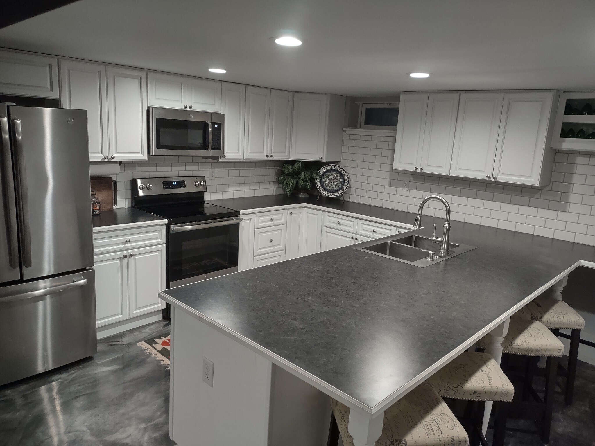 Kitchen - 60 E State St