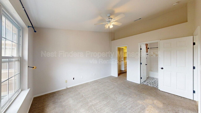 Building Photo - 13810 Sutton Park Dr N