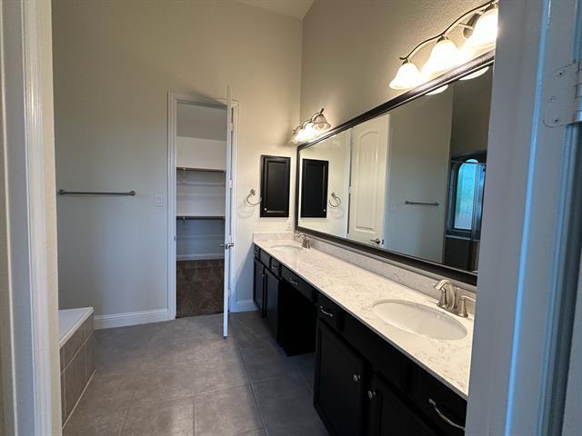Building Photo - 1625 Goldenrod Ln