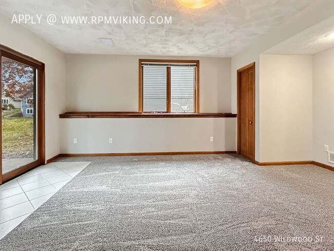 Building Photo - 3br 3.5ba 2cg ~ Security Deposit Free Alte...