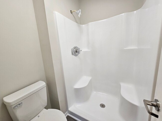 Building Photo - Smoke Tree