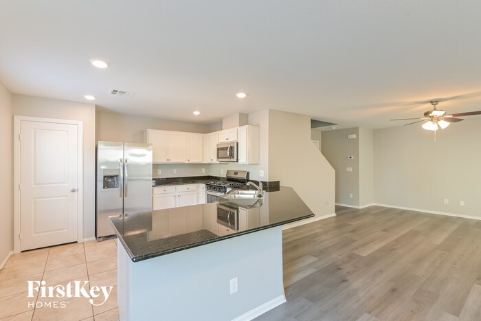Building Photo - 9312 Colinton Ct