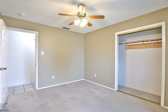 Building Photo - 2965 Red Oak Cir