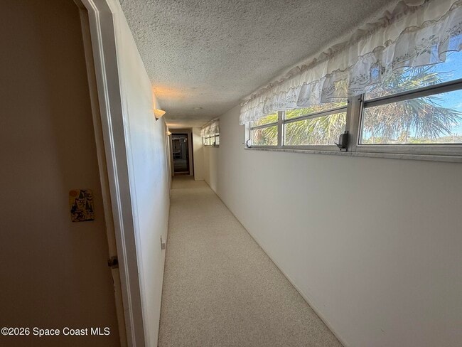 Building Photo - 1153 Belaire Dr