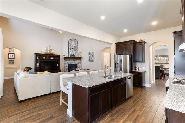 Building Photo - 102 Autumn Sage Dr
